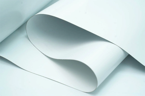 الدليل النهائي لمظلات البولي فينيل كلوريد: التطبيقات والفوائد