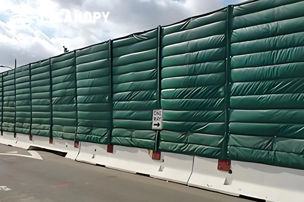 أعلى فوائد استخدام الأسوار الشريط البلاستيكية في الإعدادات الصناعية