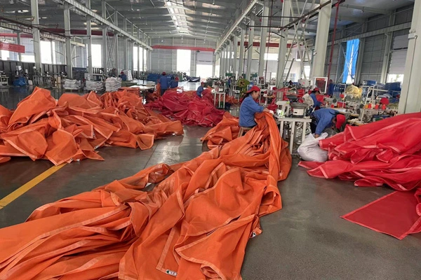 ميزات نسيج شبكة الفينيل