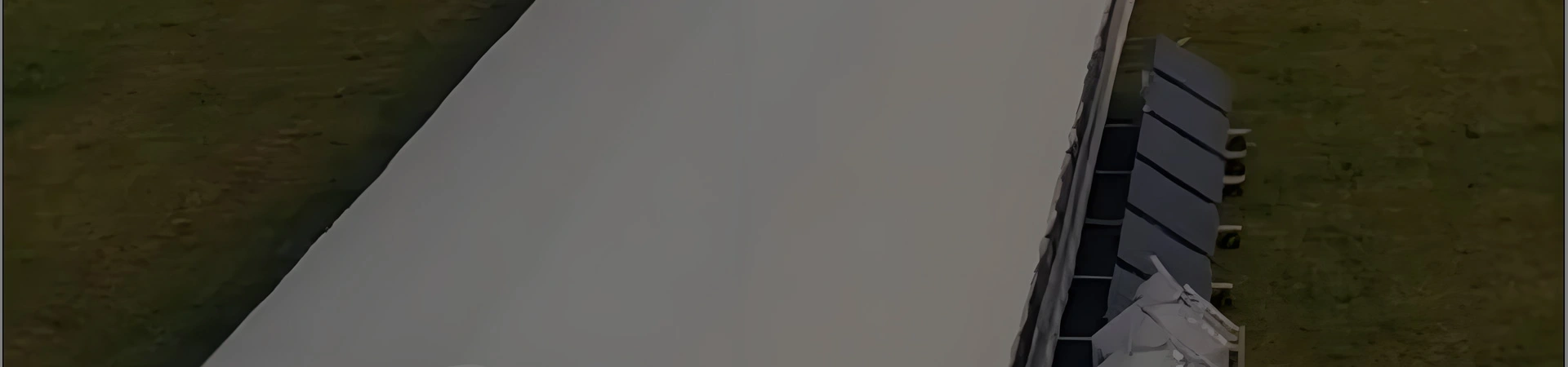 مشمع تولد من كلوريد البولي فينيل